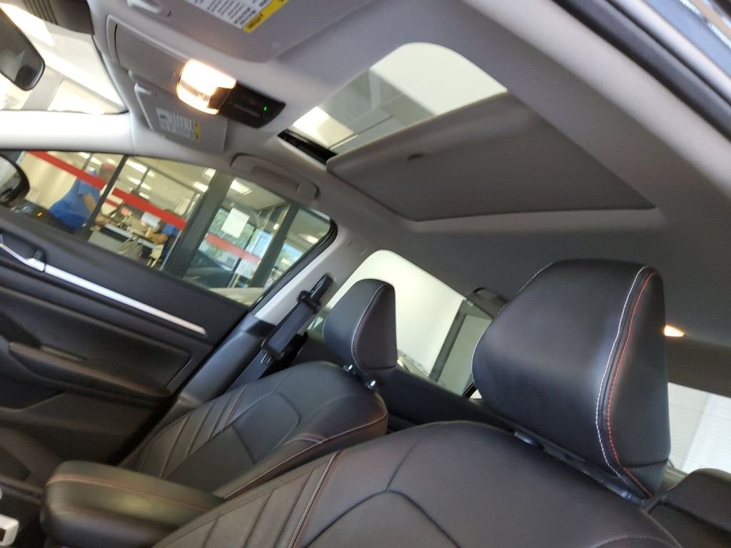 Used 2024 Black Nissan 2.5 SR image 25