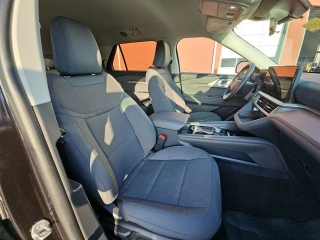 Used 2025 Black Ford Active image 28