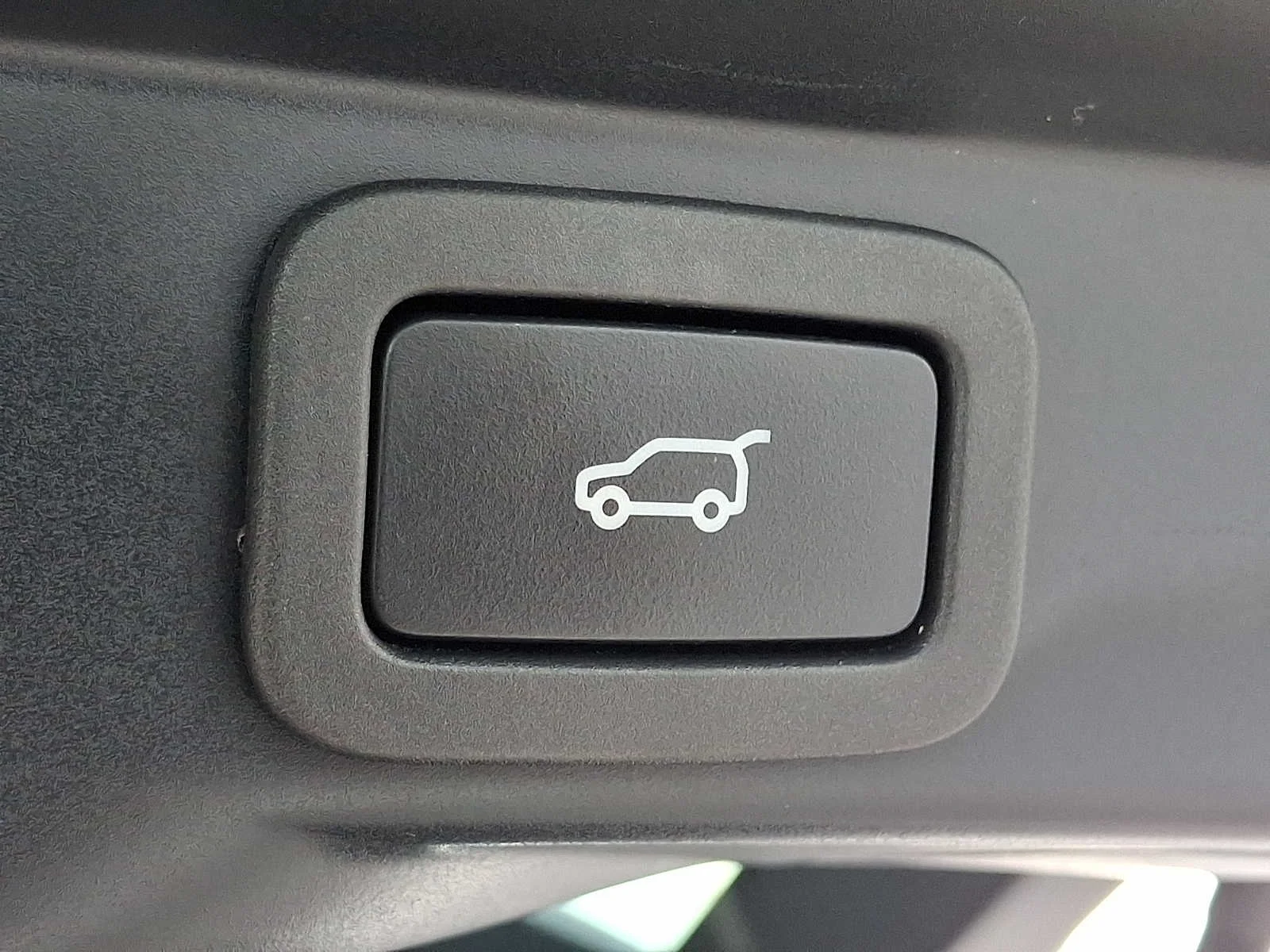 Used 2022 Gray Land Rover HST MHEV image 29
