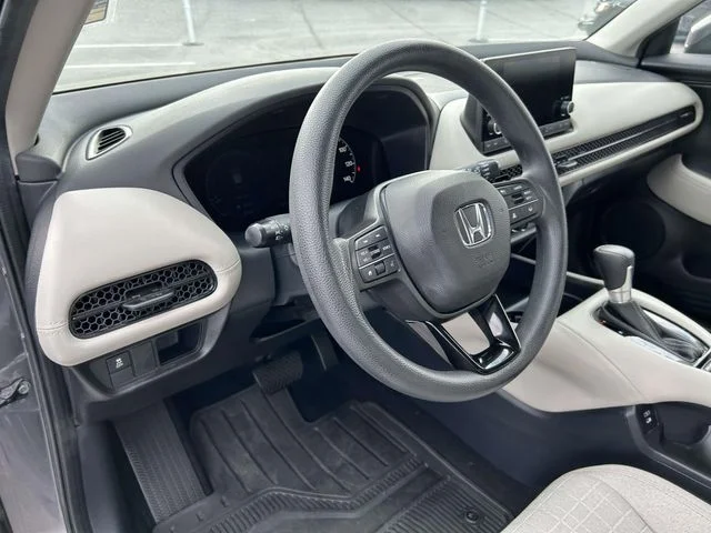2025 Honda HR-V LX - Photo 17