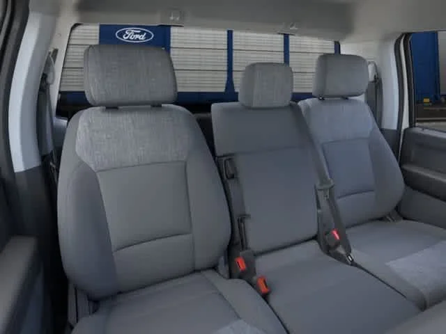New 2026 Oxford White Ford F-350® XLT image 32