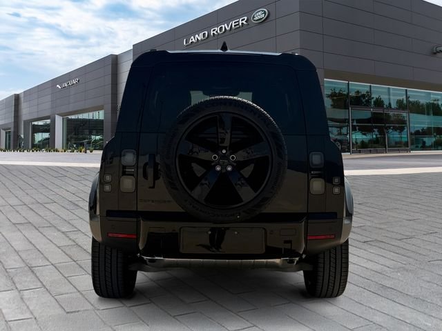 New 2026 Santorini Black Land Rover S image 4