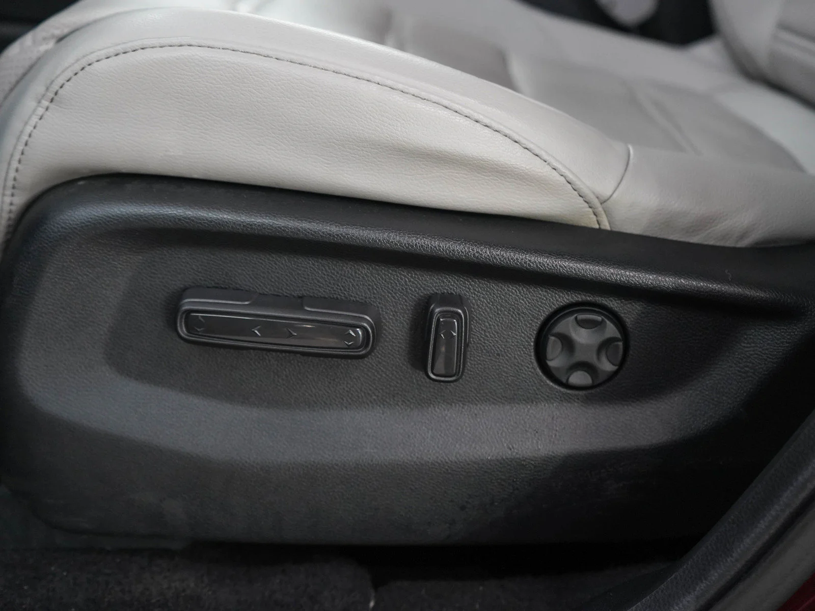 Used 2017  Honda EXL image 27