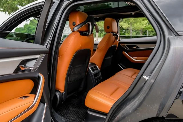 2026 Jaguar F-Pace R-Dynamic S - Photo 46