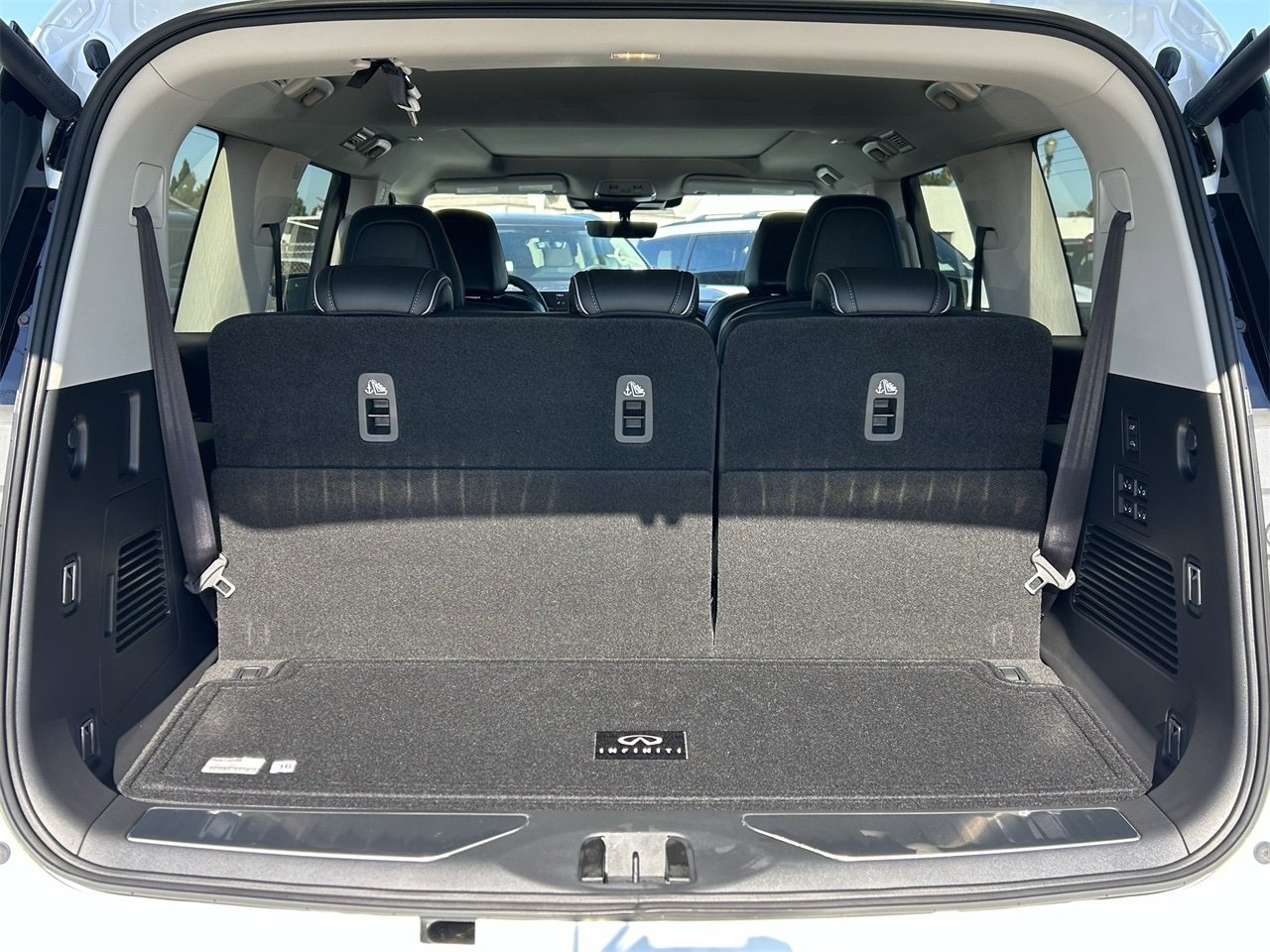 2026 INFINITI QX80 Luxe - Photo 13