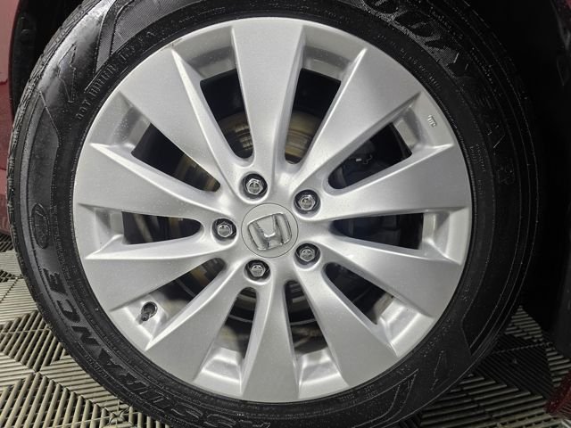 Used 2015 Honda Accord EX-L with VIN 1HGCR2F8XFA235733 for sale in Nashua, NH