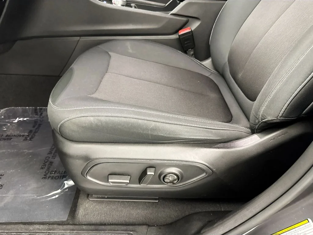 Used 2024 Gray Jeep Laredo X image 19