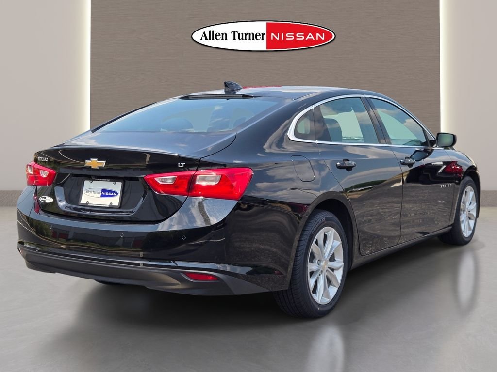 Used 2025 Black Chevrolet LT image 7