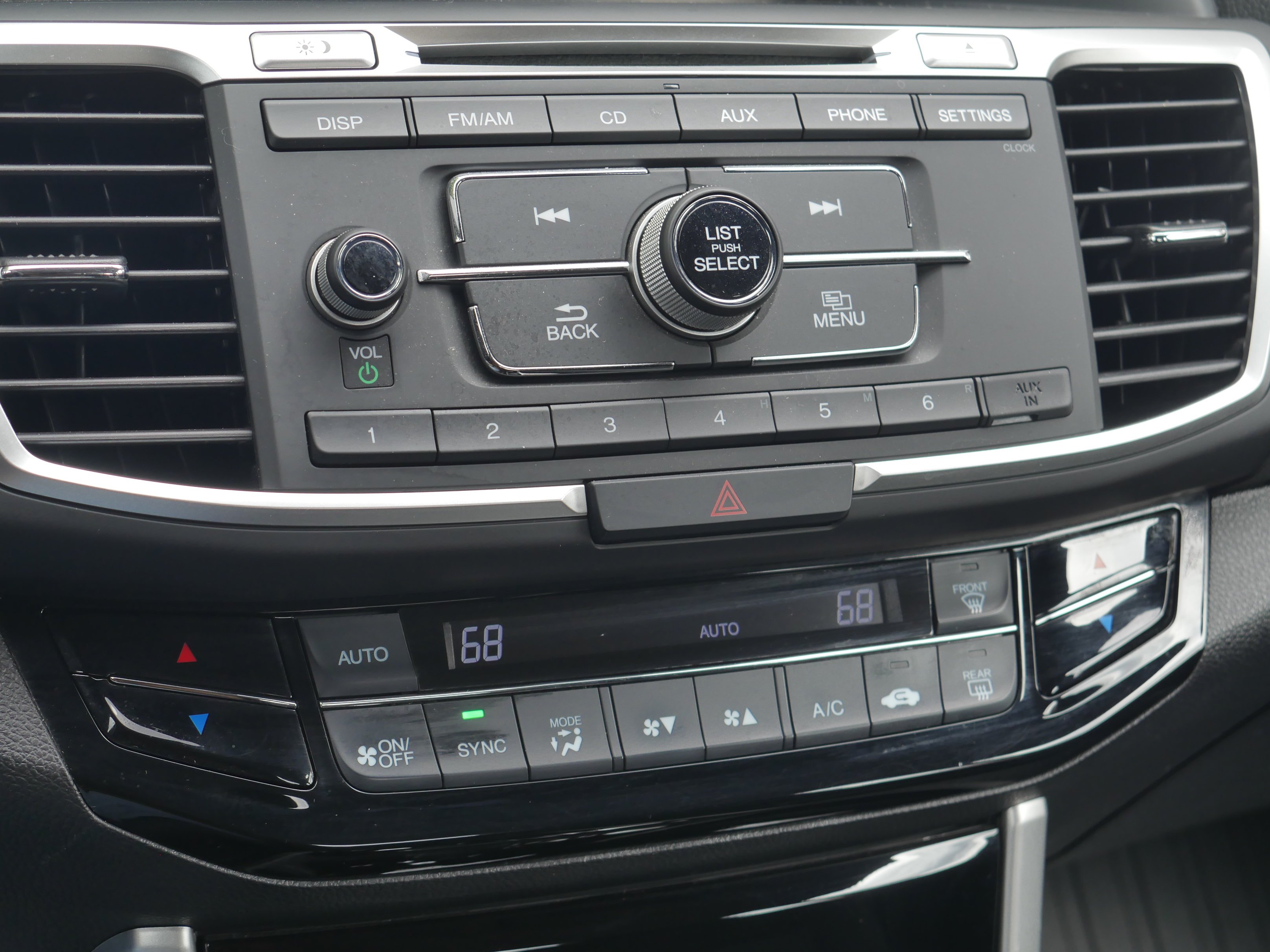 Used 2016 Modern Steel Metallic Honda LX image 13