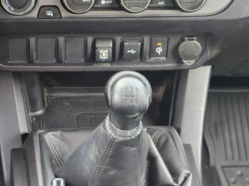 2021 Toyota Tacoma TRD Sport - Photo 35