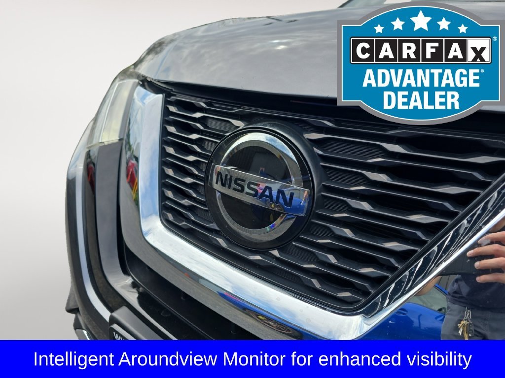 Used 2019 Gray Nissan SV image 9