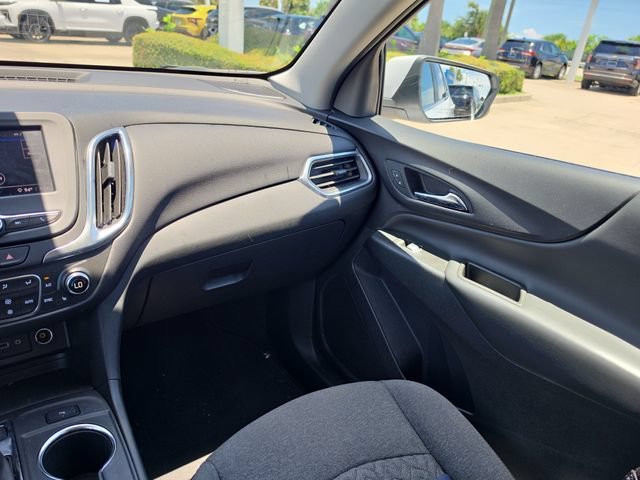 Used 2024 Summit White Chevrolet LT image 11