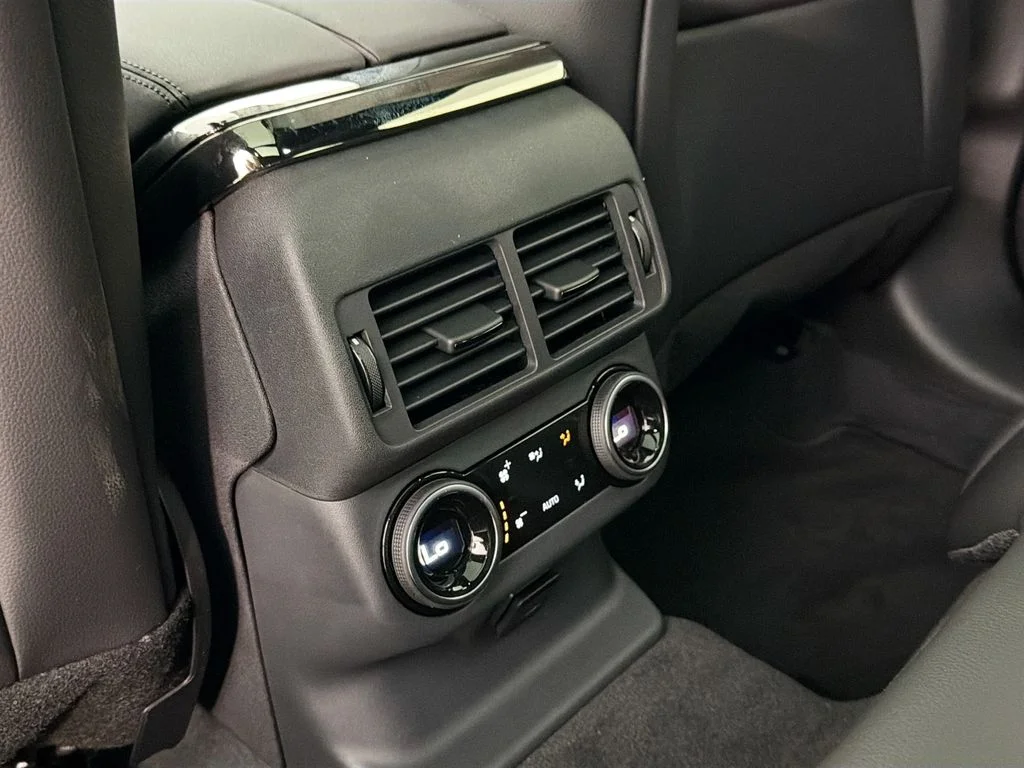 New 2026 Varesine Blue Metallic Land Rover Dynamic SE image 27