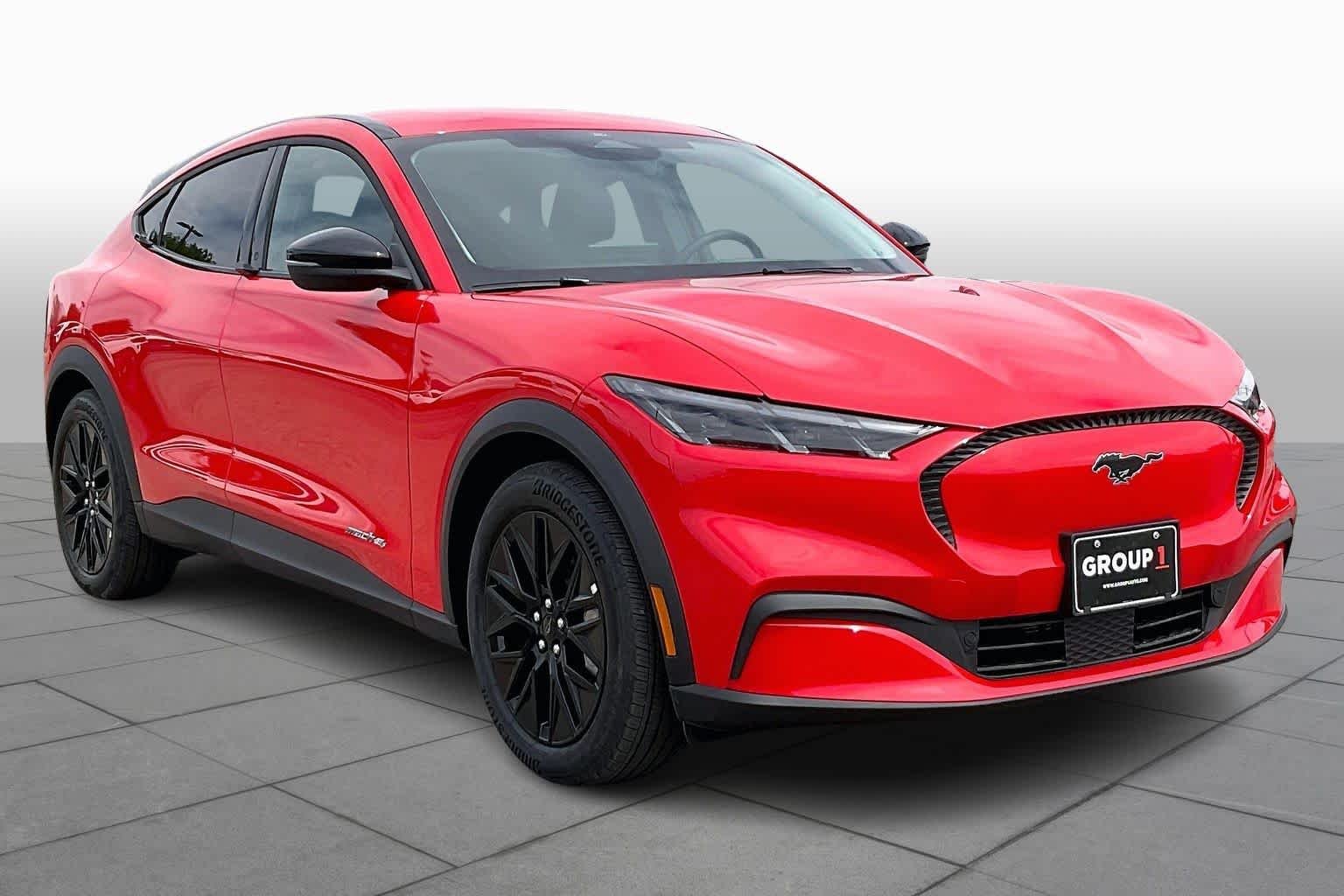New 2026 Race Red Ford Select image 2
