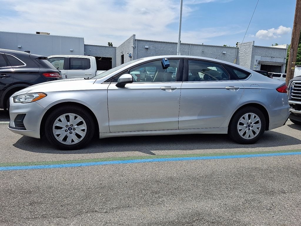 Used 2019 Silver Ford S image 4