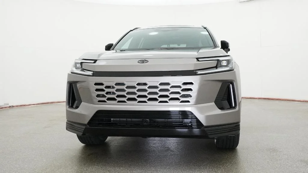 New 2026 Meteor Shower with Midnight Black Metallic roof Toyota XSE image 19