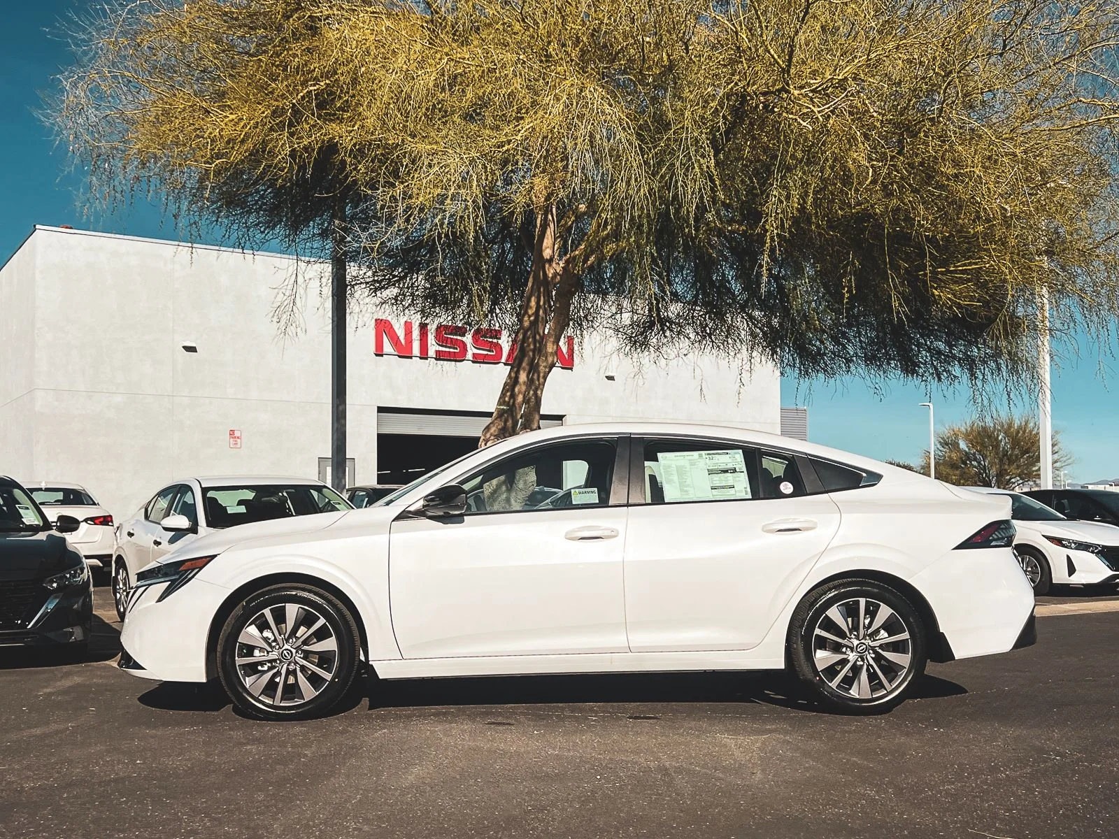 2026 Nissan Sentra SL - Photo 8