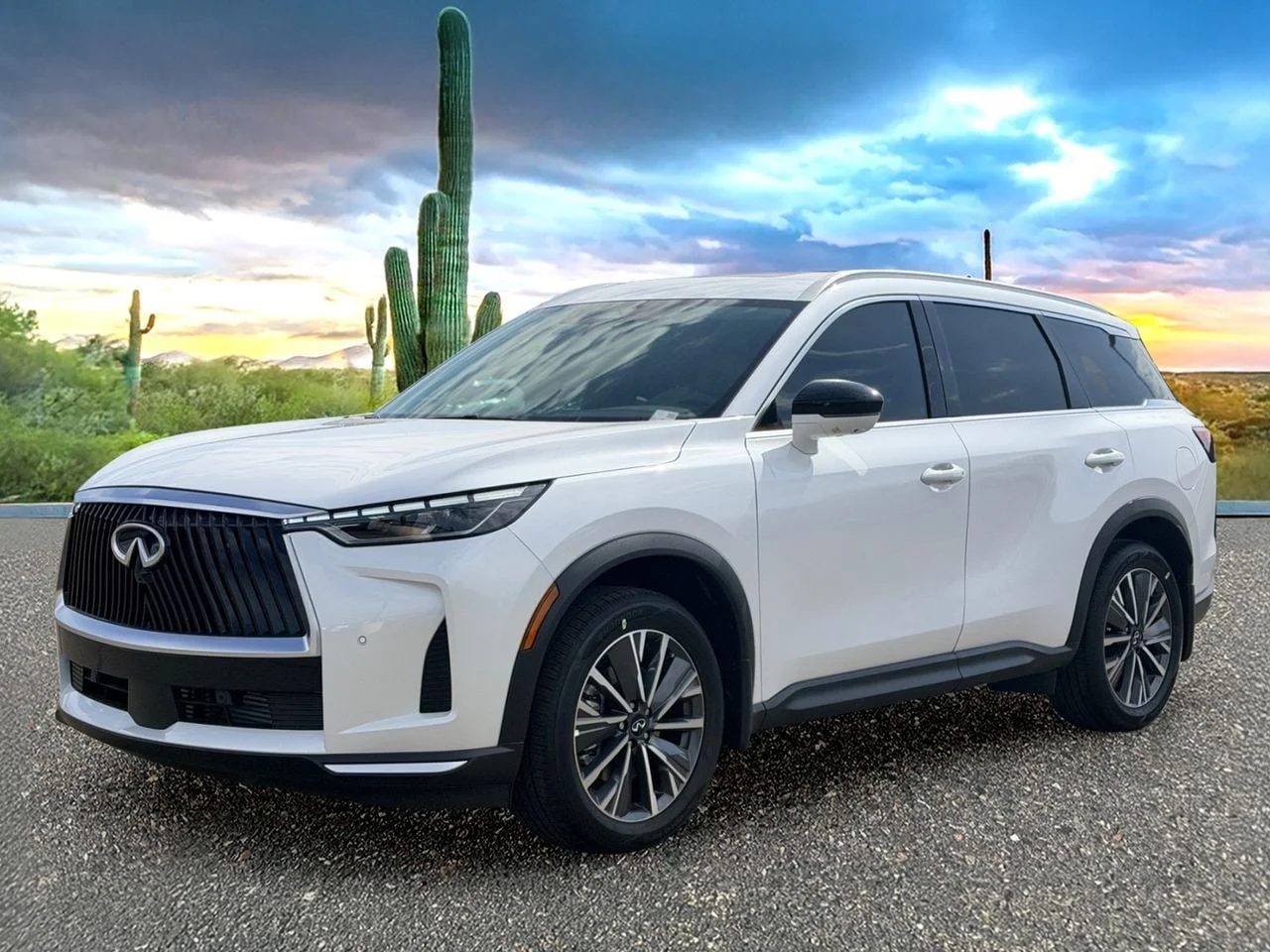 New 2027 RADIANT WHITE INFINITI Luxe FWD image 1