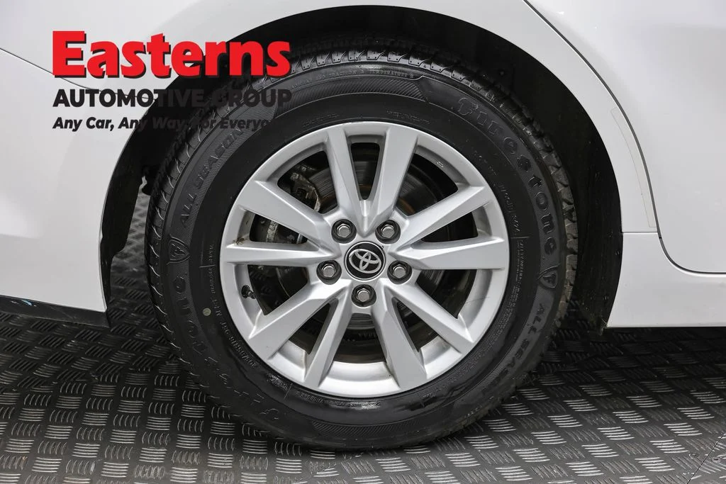 Used 2025 White Toyota LE image 30