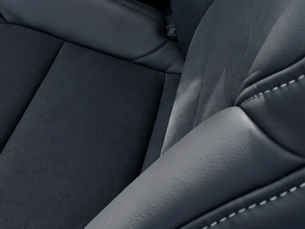 Used 2018 Blue Mazda Touring AWD image 36