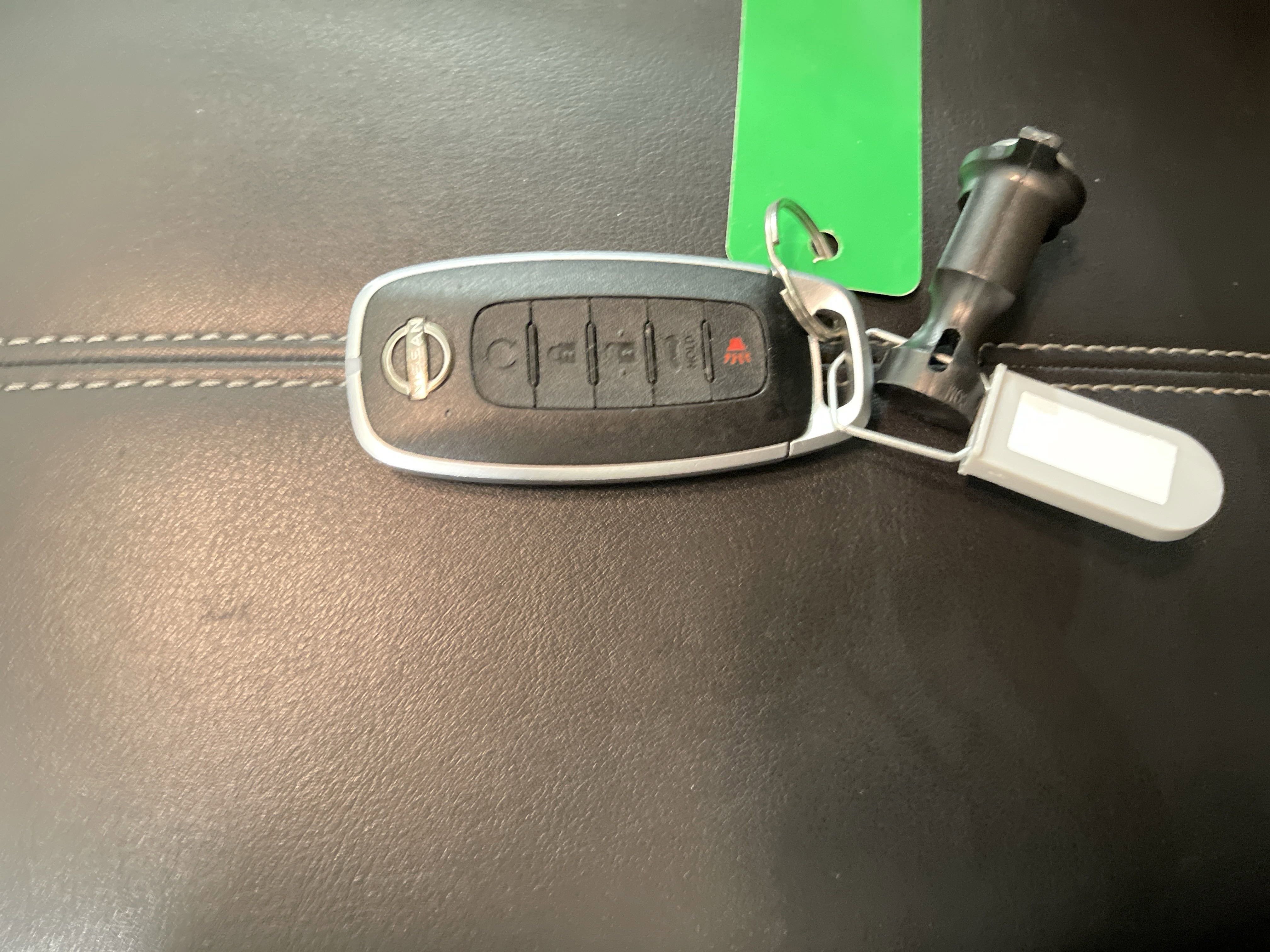 2025 Nissan Pathfinder SV - Photo 25