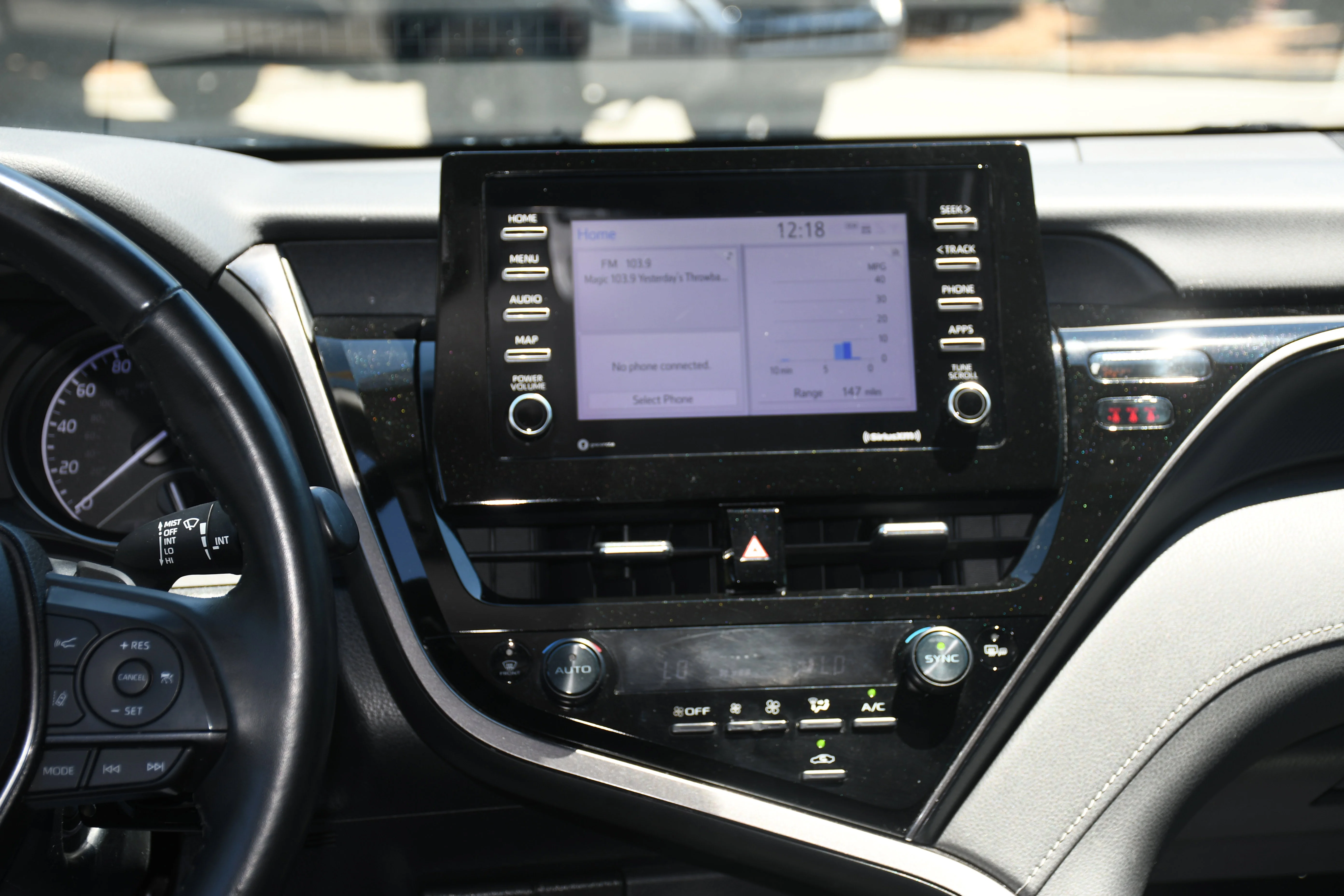 Used 2023 White Toyota SE image 15