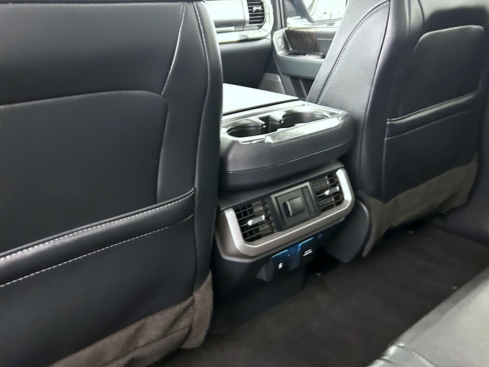Used 2023 Gray Ford Lariat image 21