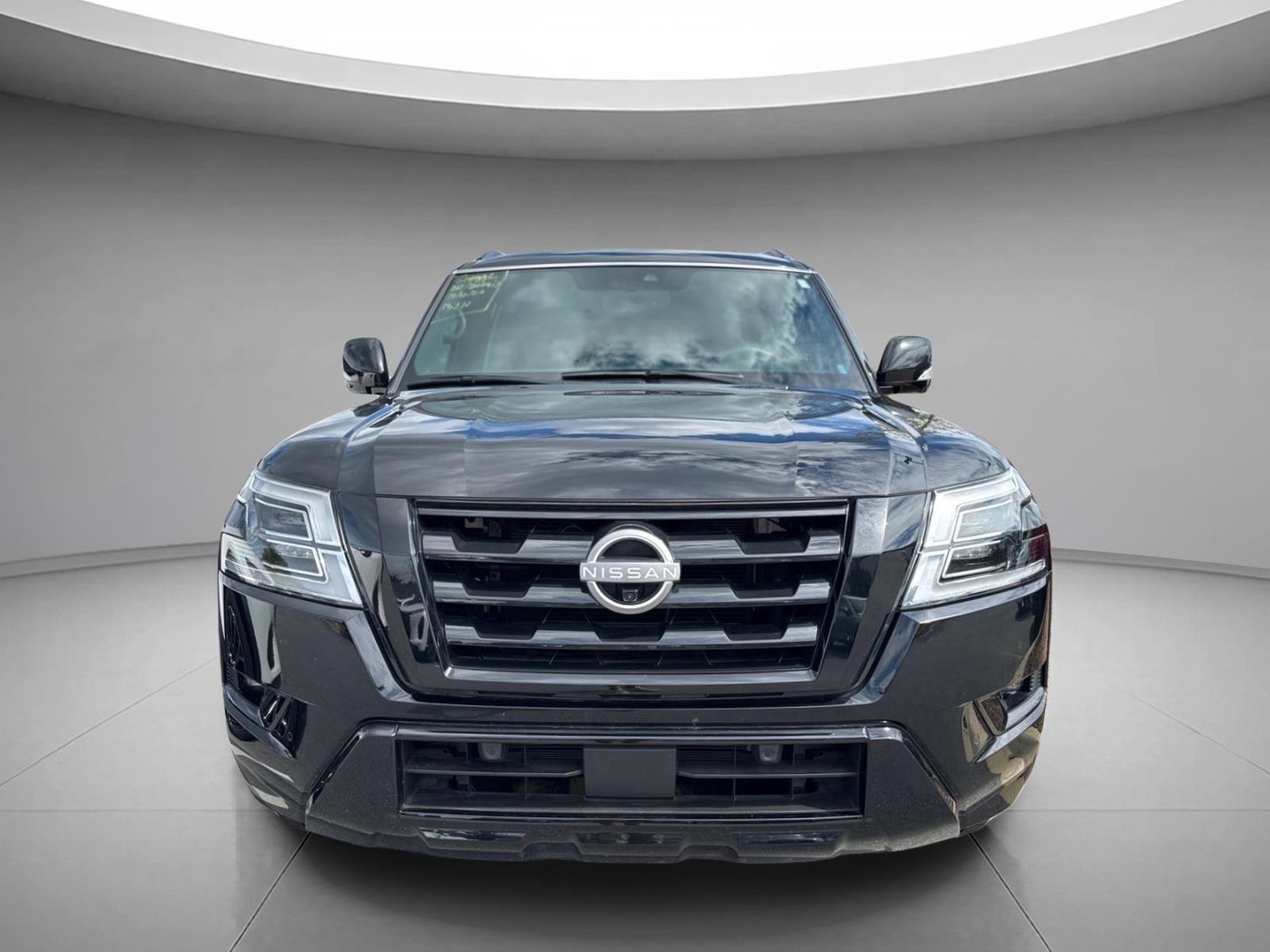 Used 2023 Super Black Nissan SL image 25