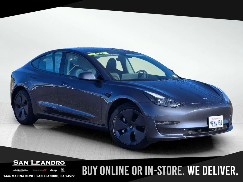 2023 Tesla Model 3 -'s photo