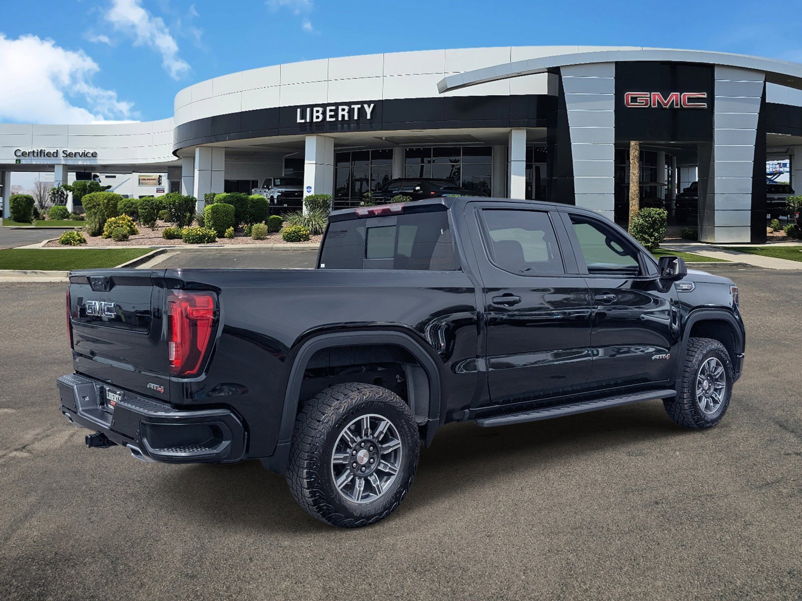 Used 2024 Onyx Black GMC AT4 image 3