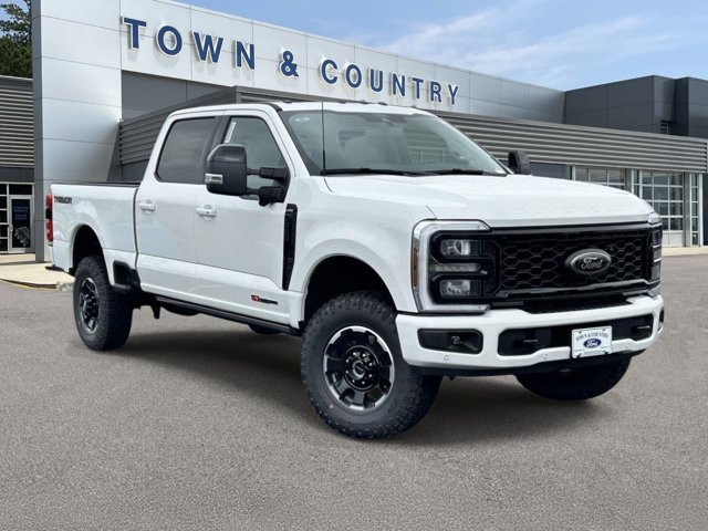 New 2026 Star White Metallic Tri-Coat Ford Lariat image 1