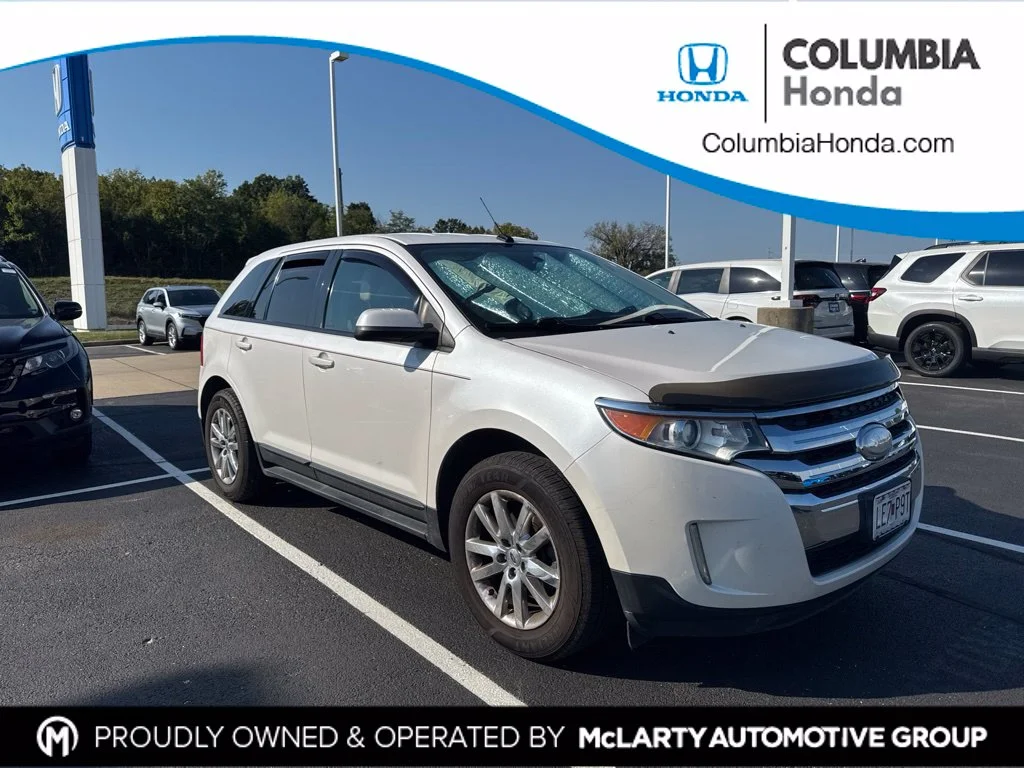 Used 2013 White Ford SEL image 1