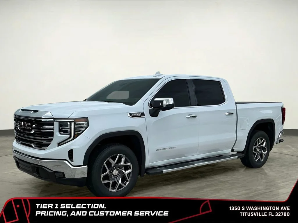 New 2026 Glacier White Tricoat GMC SLT image 2