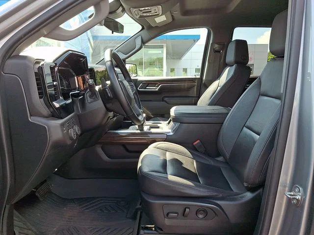Used 2023 Gray Chevrolet LT image 14