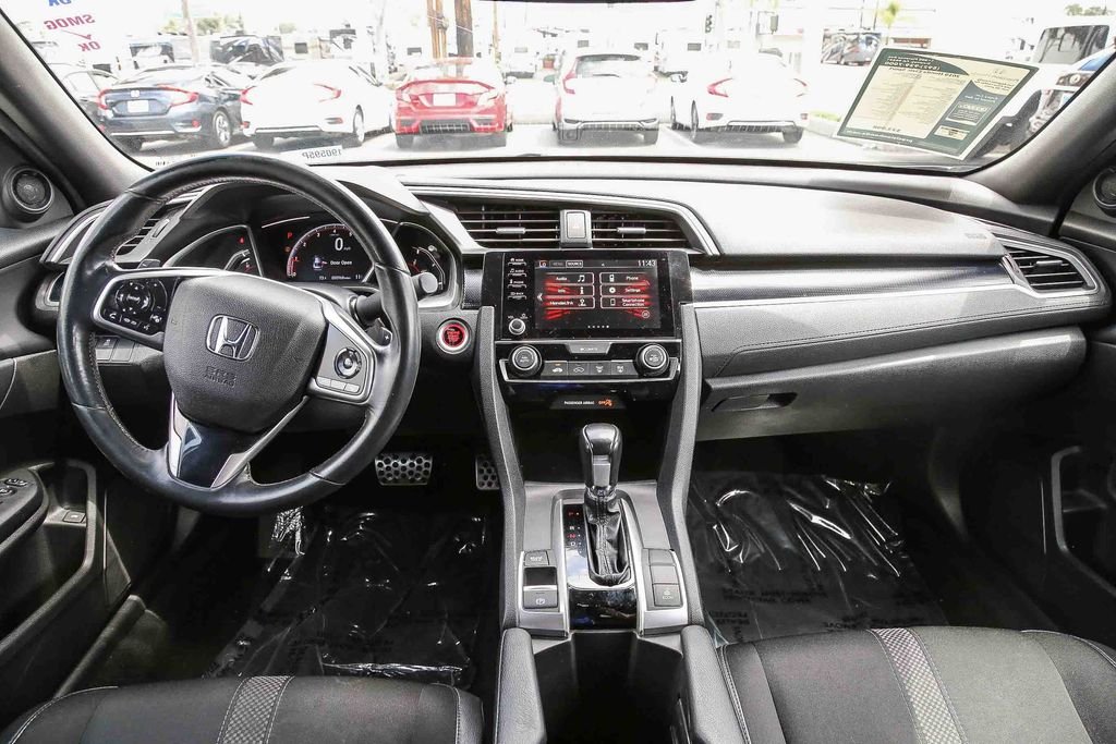 Used 2019 Lunar Silver Metallic Honda Sport image 12