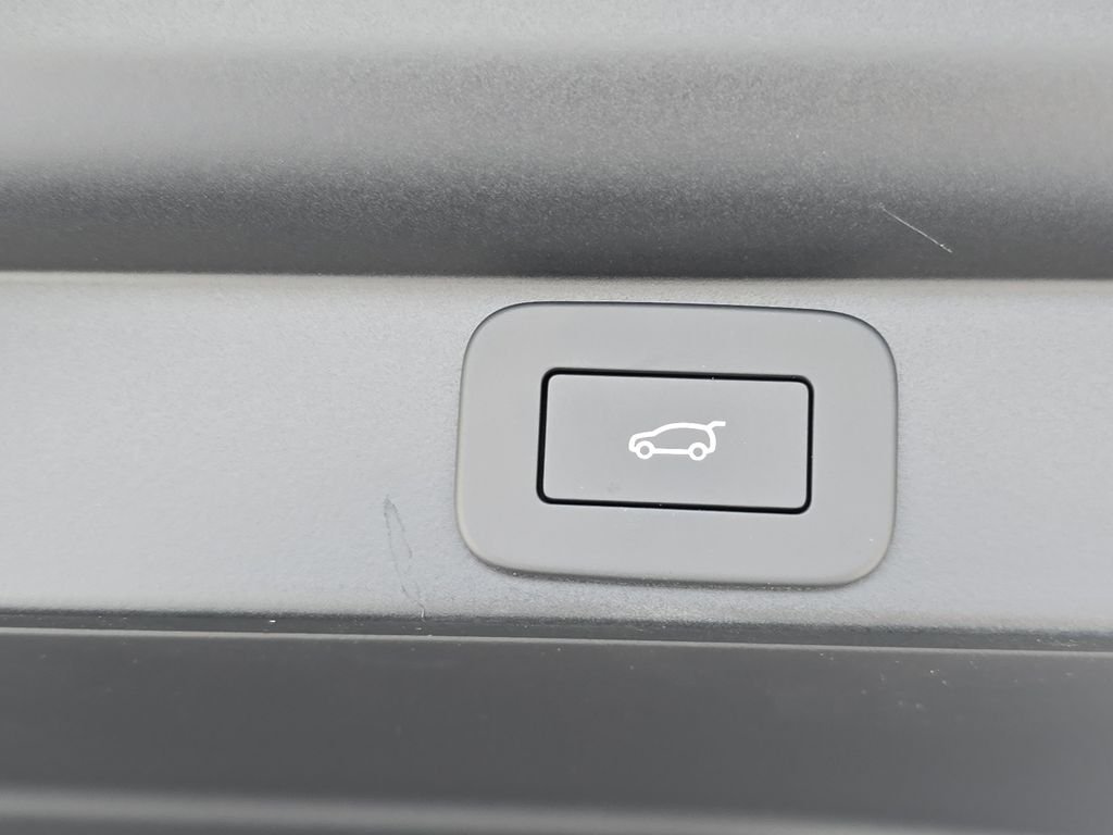 2025 Land Rover Range Rover SE - Photo 13