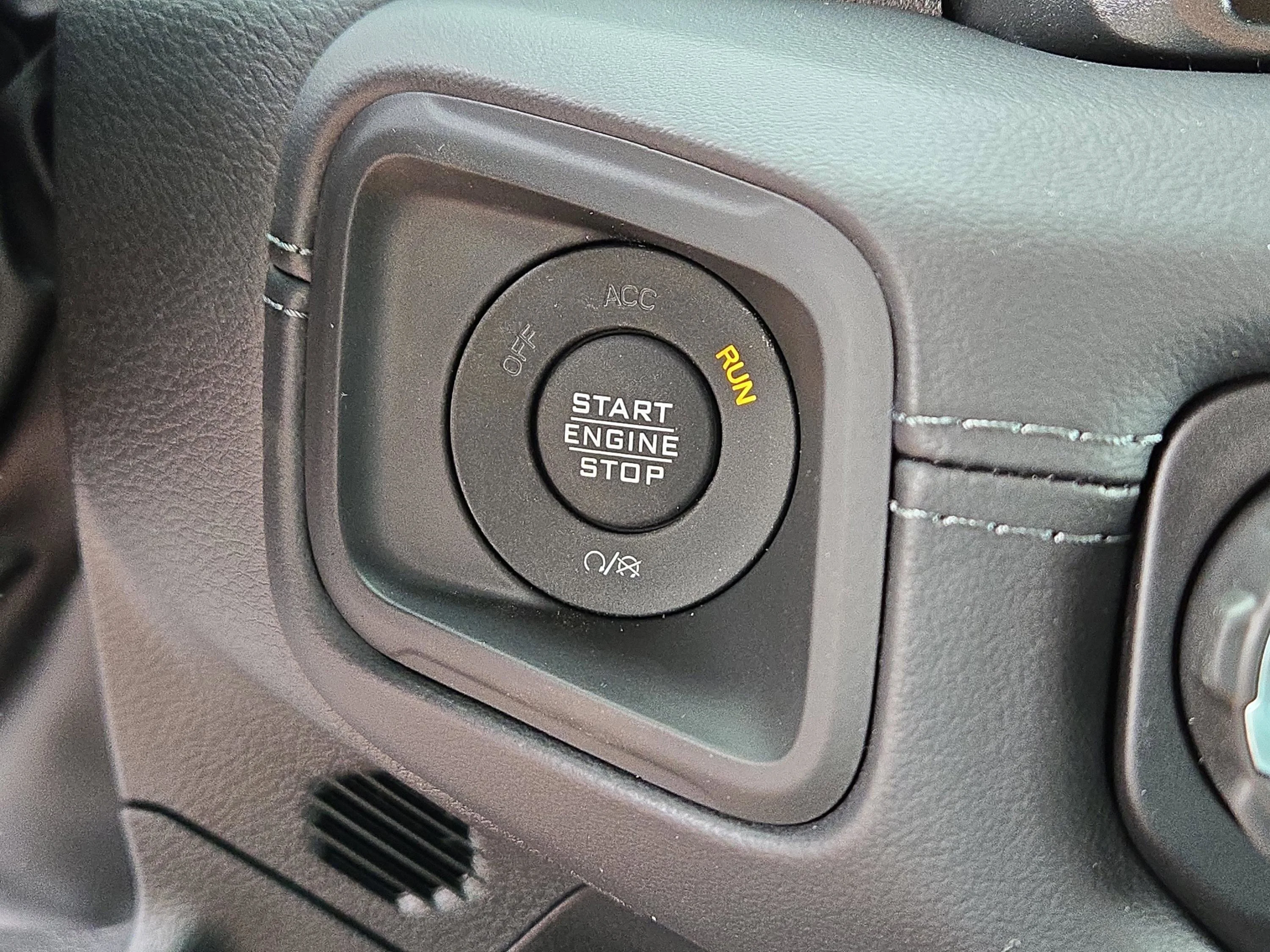New 2026 Anvil Clearcoat Jeep Sahara image 27
