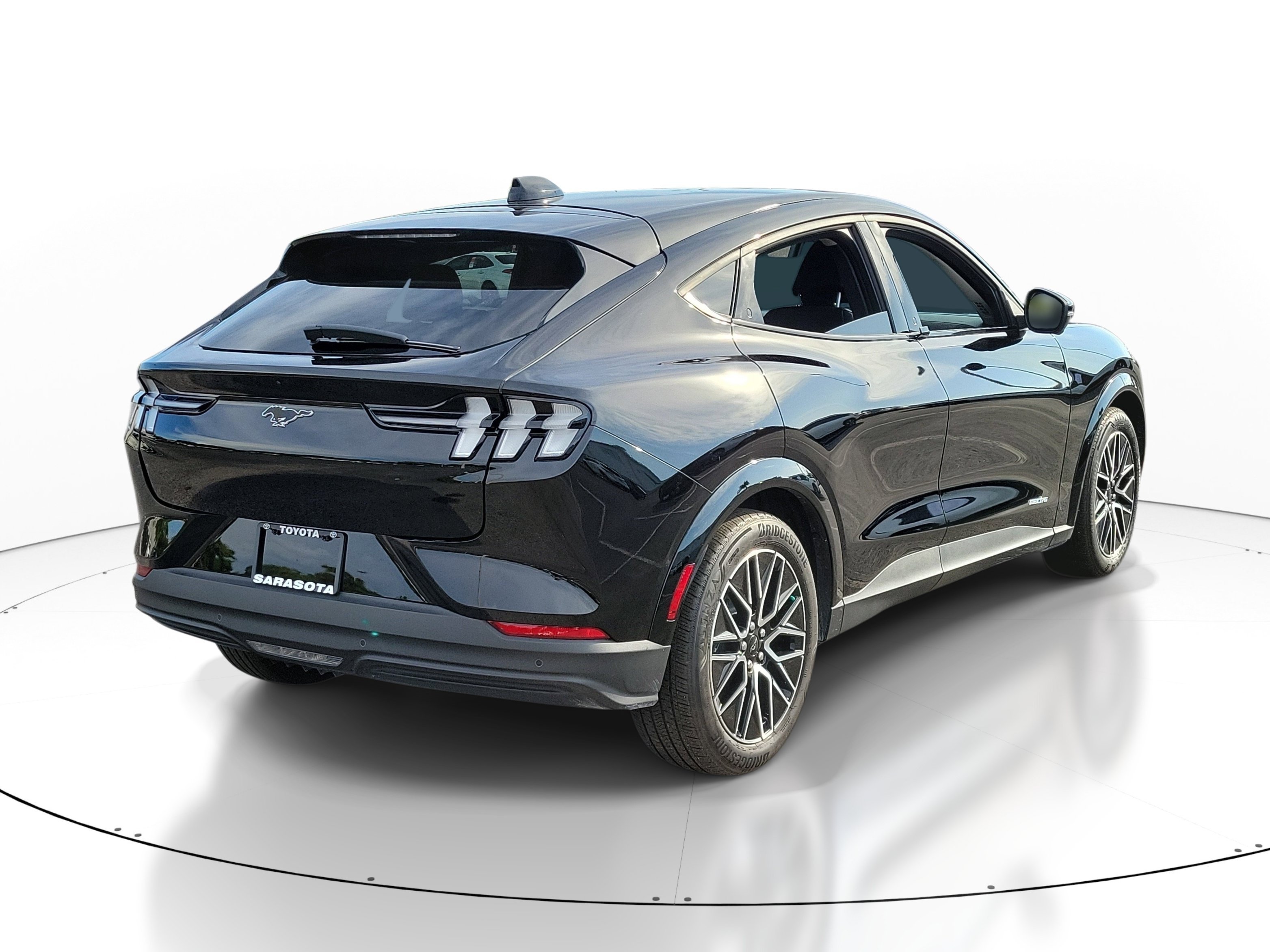 Used 2025 Shadow Black Ford Premium image 5