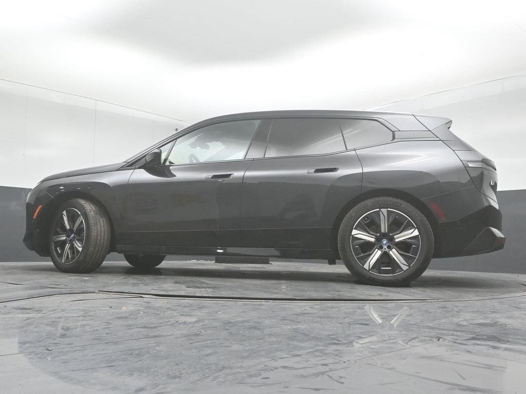 2023 BMW IX - Image 42