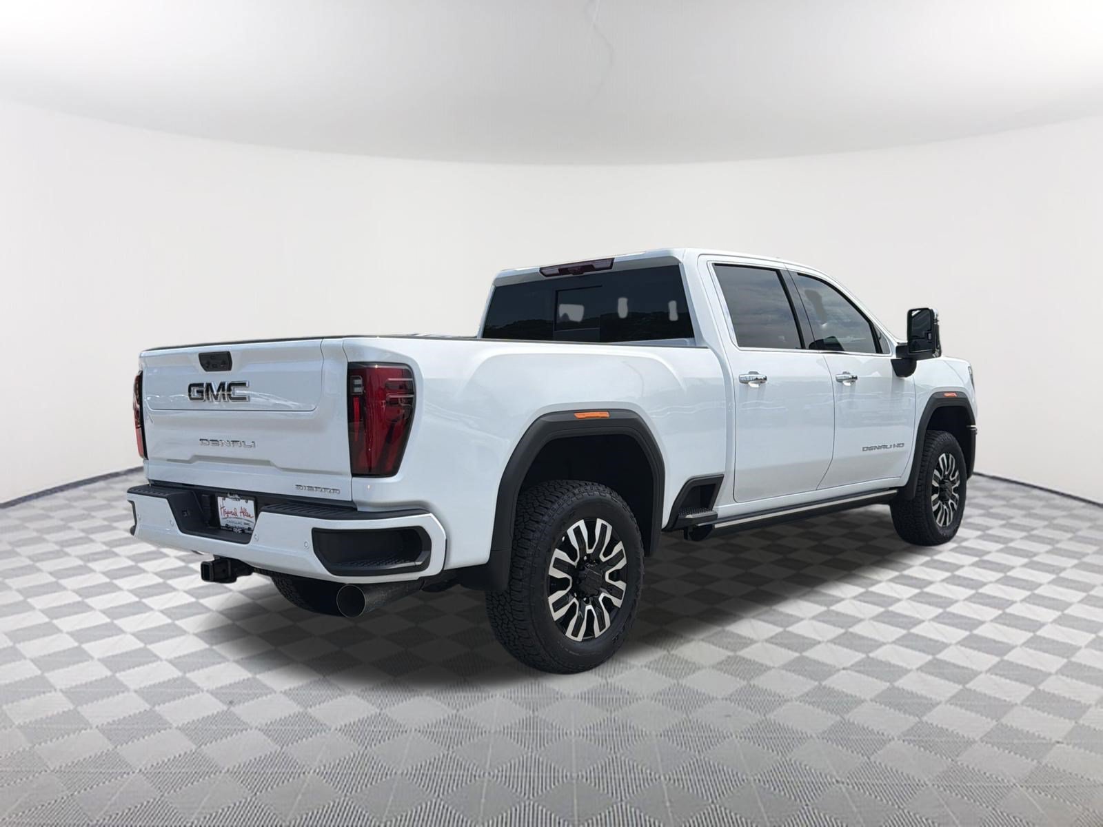 2026 GMC Sierra 2500HD Denali Ultimate - Photo 5