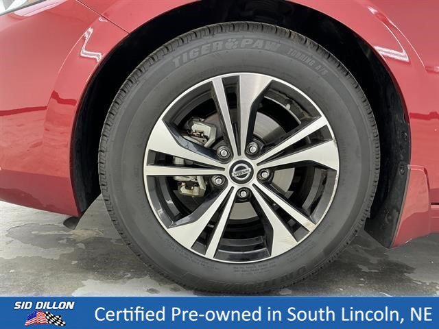 Used 2021 Scarlet Ember Tintcoat Nissan SV image 18