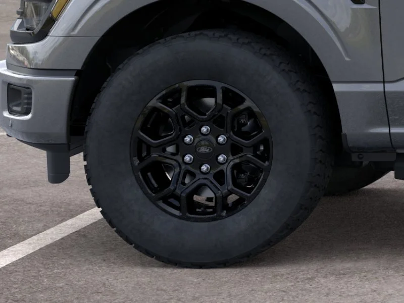 New 2026 Carbonized Gray Metallic Ford XLT image 19