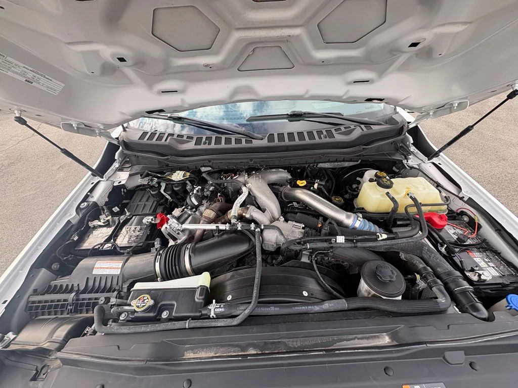 Used 2023 White Ford Lariat image 30