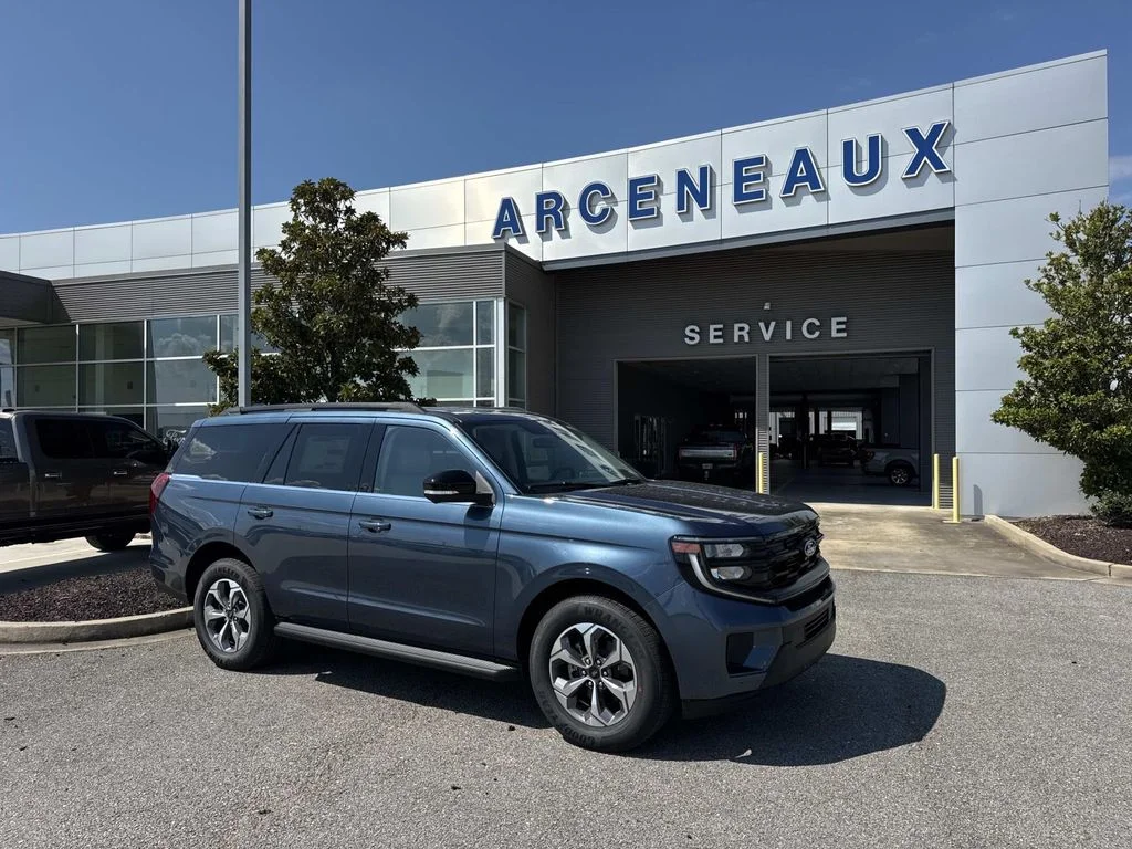 2027 Ford Expedition Active