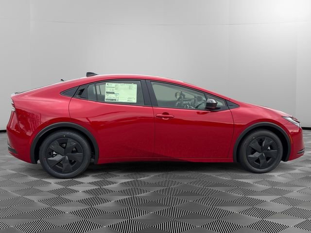 2026 Toyota Prius LE - Photo 6