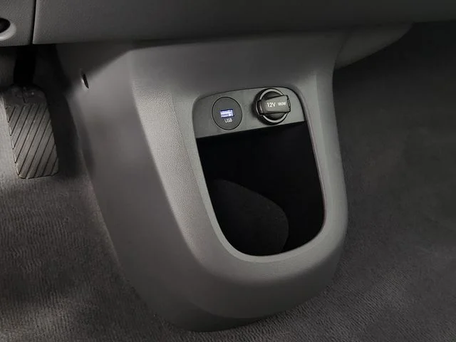 Used 2024 Black Hyundai SEL image 27