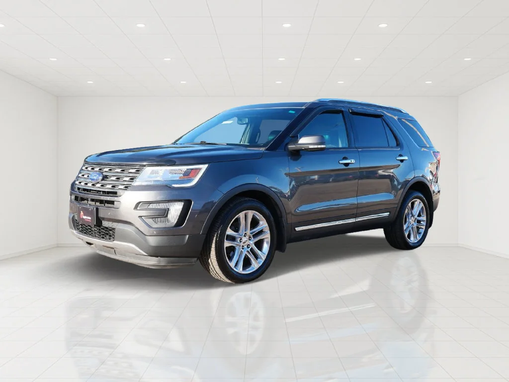 Used 2016 Gray Ford Limited image 2