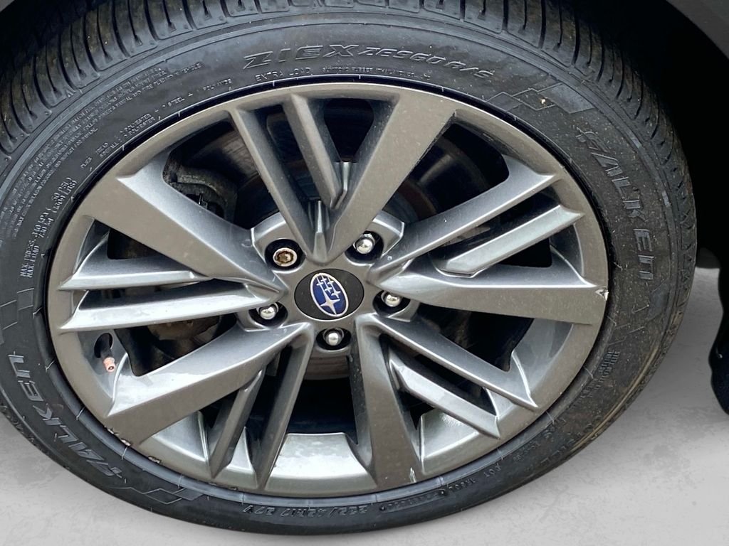 Used 2023 Silver Subaru Base image 28