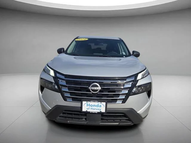 Used 2024 Brilliant Silver Metallic Nissan S image 8
