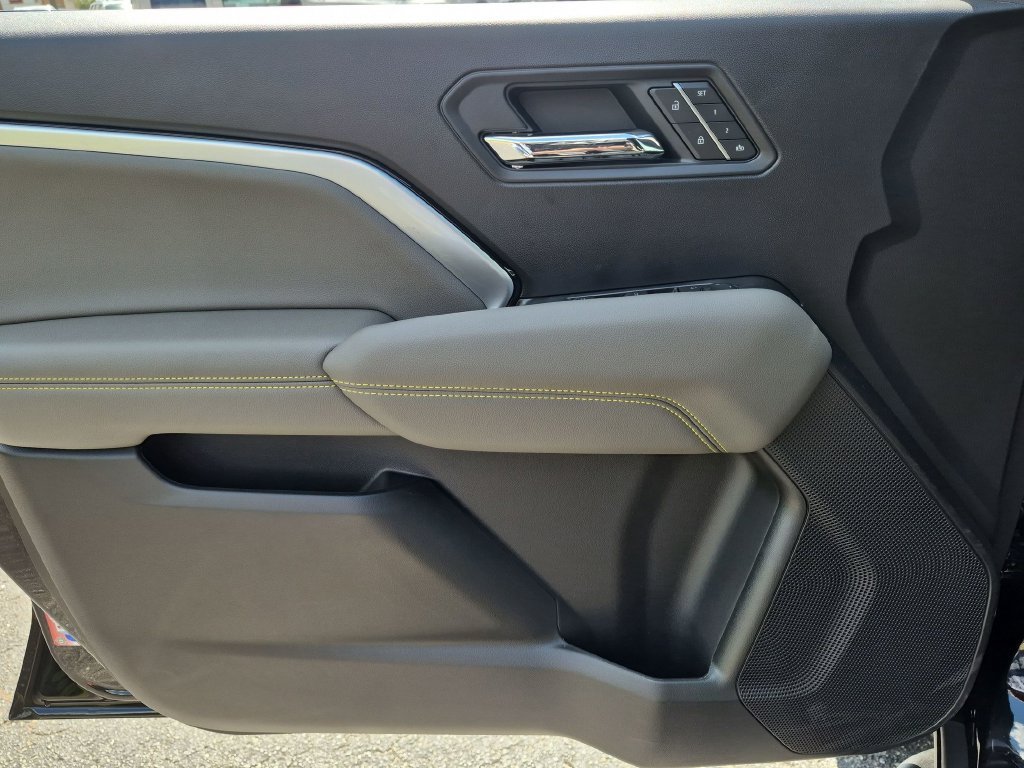 2026 Chevrolet Colorado ZR2 - Photo 34